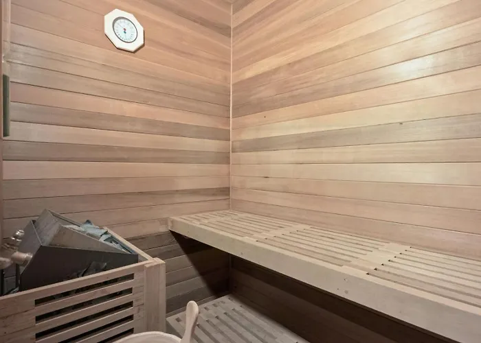 度假居 Rmr: Wildflower House In 提顿村