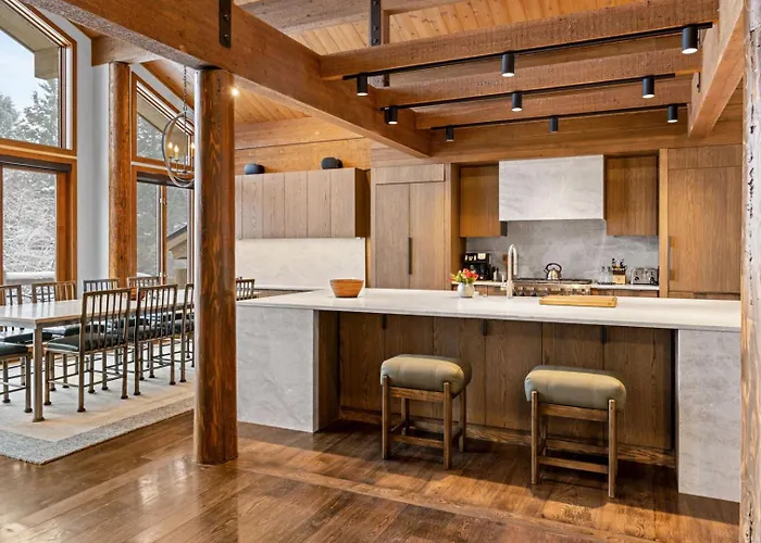 Rmr: Wildflower House In 度假居 *
