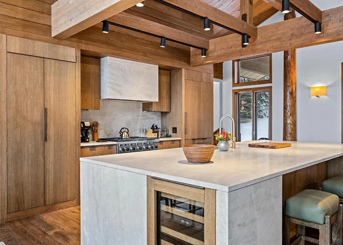 度假居 Rmr: Wildflower House In